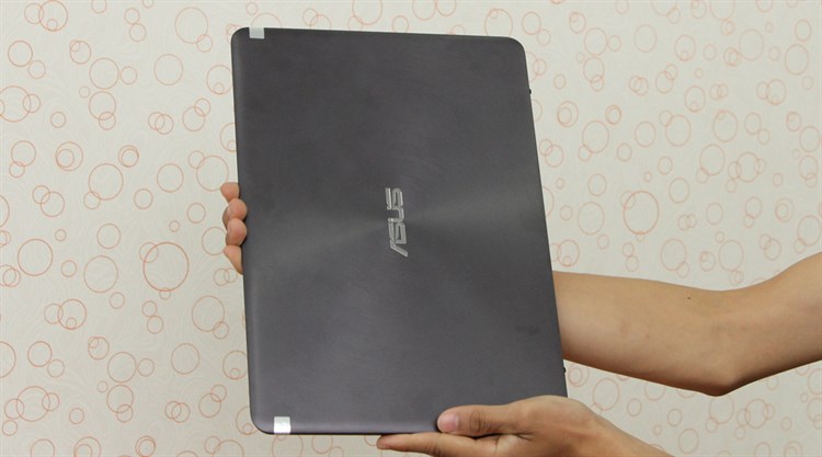 Laptop Asus Zenbook UX305FA M 5Y10/8GB/128GB/Win10 Màu Đen