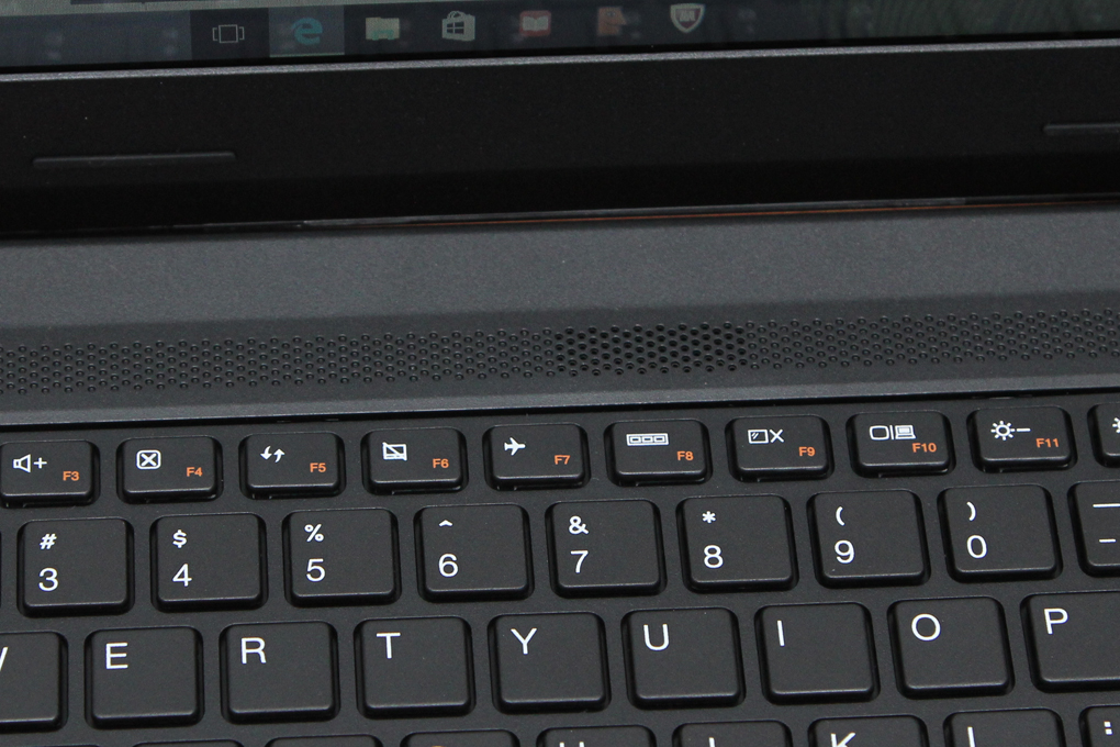 Laptop Lenovo IdeaPad 100 14IBY N2840/2GB/500GB/Win10 Màu Đen