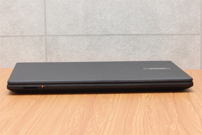 Laptop Acer ES1 431 N3700/4GB/500GB/Win10 Màu Đen