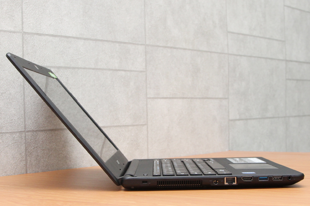 Laptop Acer ES1 431 N3700/4GB/500GB/Win10 Màu Đen