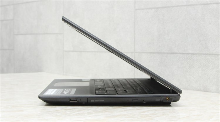 Laptop Acer E5 573G i5 5200U/4GB/500GB/VGA2GB/Win10