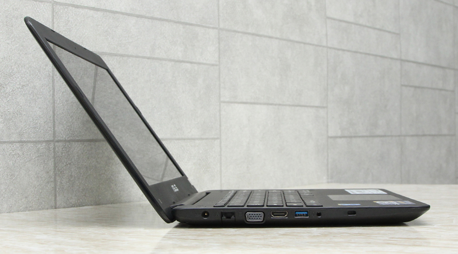 <p>Kết nối truyền tải dữ liệu nhanh ch&oacute;ng nhờ trang bị cổng USB 3.0, cho ph&eacute;p truyền dữ liệu nhanh gấp 10 lần USB 2.0.</p>