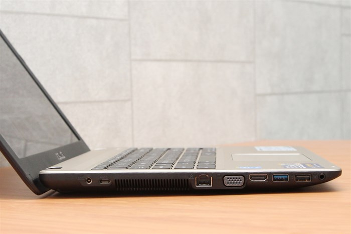 Laptop Asus A540LA i3 4005U/4GB/500GB/Win10 Màu Đen