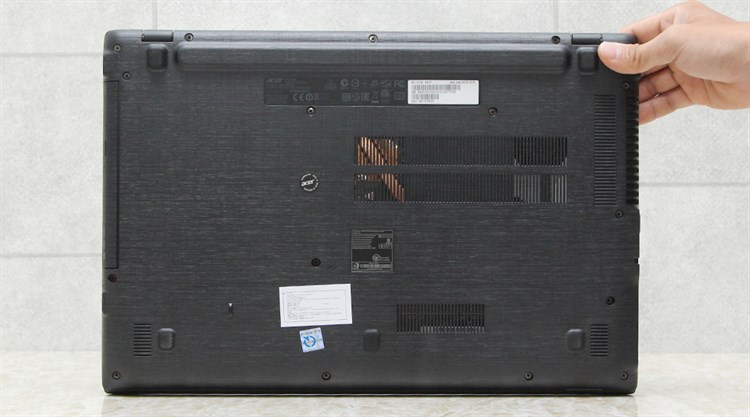 Laptop Acer E5 573G i7 4510U/4GB/500GB/VGA2GB/Win10 Màu Xám