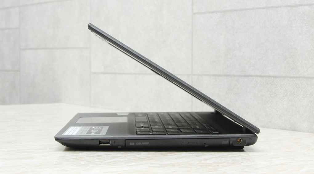 Laptop Acer E5 573G i7 4510U/4GB/500GB/VGA2GB/Win10 Màu Xám