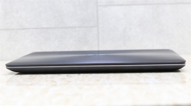 Laptop Asus A556UF i5 6200U/4GB/500GB/VGA 2GB/Win10