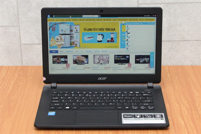 Laptop Acer ES1 311 N2840/2GB/500GB/Win8.1 Màu Đen