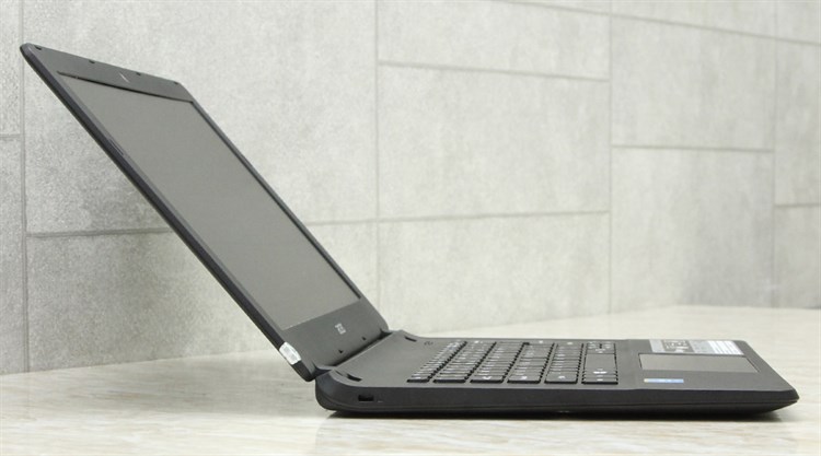 Laptop Acer ES1 311 N2840/2GB/500GB/Win8.1