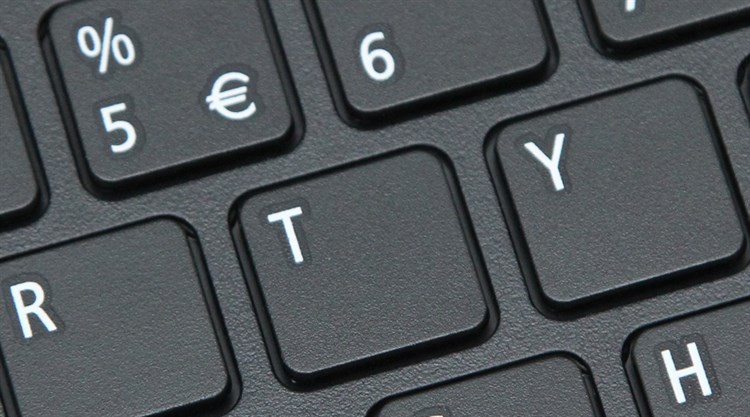 Laptop Acer ES1 311 N2840/2GB/500GB/Win8.1