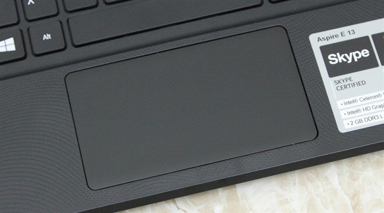 Laptop Acer ES1 311 N2840/2GB/500GB/Win8.1