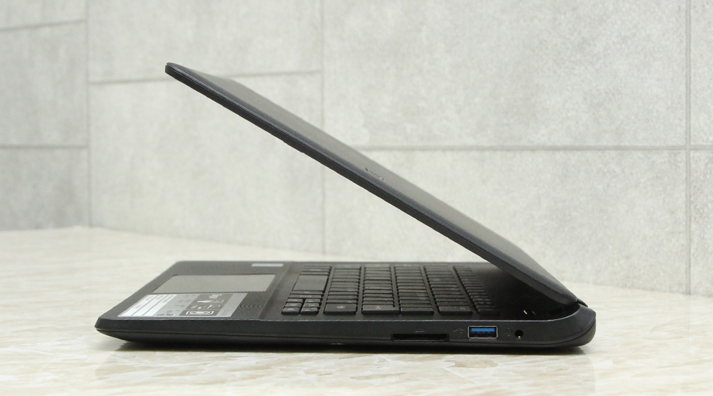 Laptop Acer ES1 311 N2840/2GB/500GB/Win8.1 Màu Đen