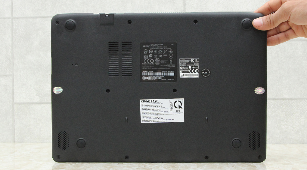 Laptop Acer ES1 311 N2840/2GB/500GB/Win8.1 Màu Đen