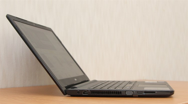 Laptop Dell Vostro 3558 i3 4005U/4GB/500GB/Win10