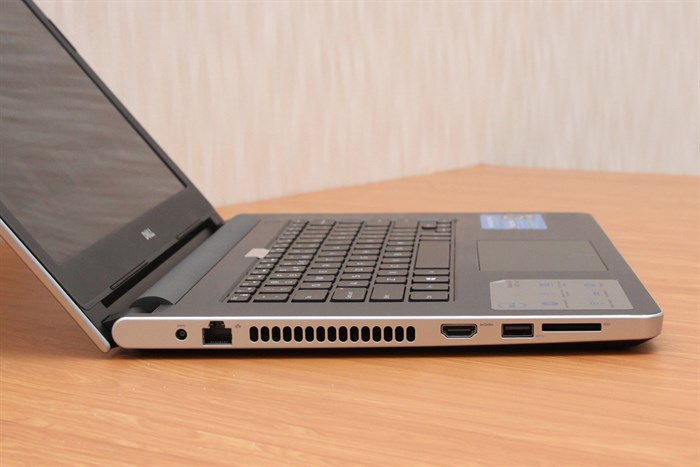 Laptop Dell Inspiron 5458 i3 5005U/4GB/500GB/Win10 Màu Bạc