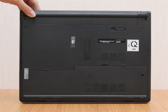 Laptop Dell Inspiron 5458 i3 5005U/4GB/500GB/Win10 Màu Bạc