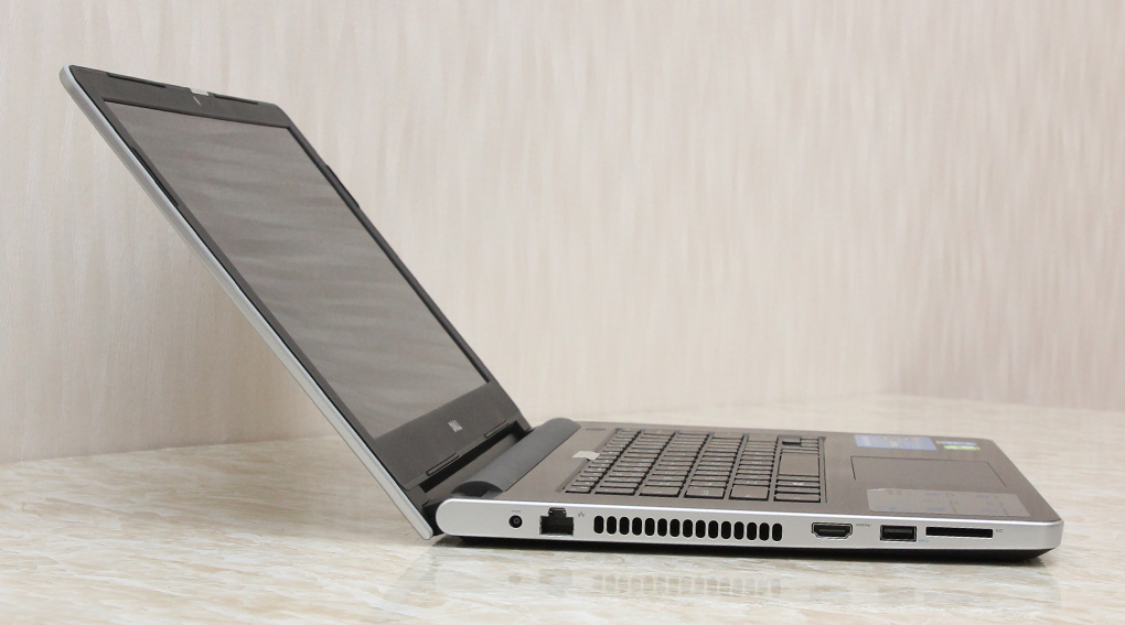 Laptop Dell Inspiron 5458 i3 5005U/4GB/500GB/Win10 Màu Bạc