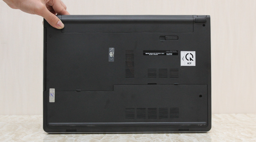 Laptop Dell Inspiron 5458 i3 5005U/4GB/500GB/Win10 Màu Bạc