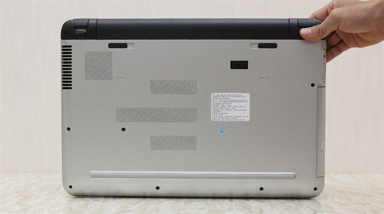Laptop HP Pavilion 15 ab535TX i5 6200U/4GB/500GB/2GB 940M/Win10