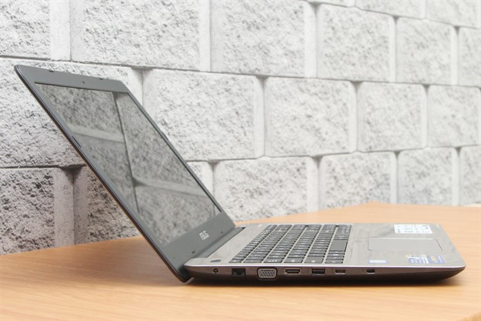 Laptop Asus A556UA i5 6200U/4GB/500GB/Win10 Màu Vàng