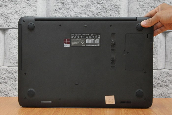 Laptop Asus A556UA i5 6200U/4GB/500GB/Win10 Màu Vàng