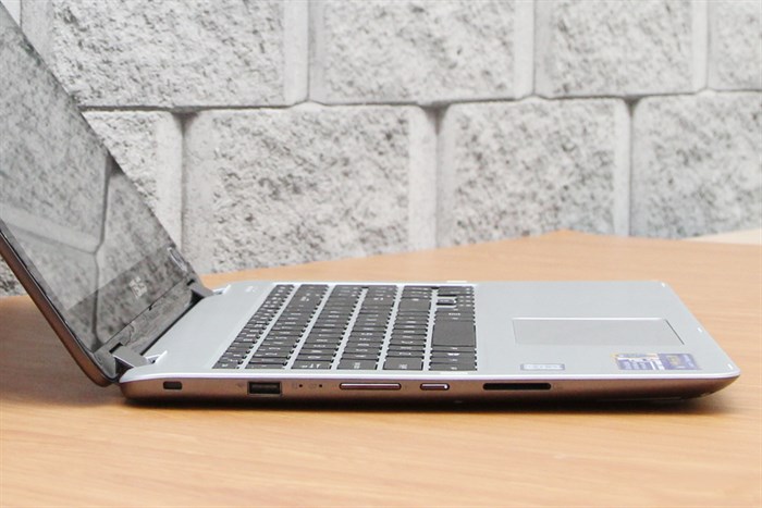 Laptop Asus TP501UA i5 6200U/4GB/500GB/Win10 Màu Bạc