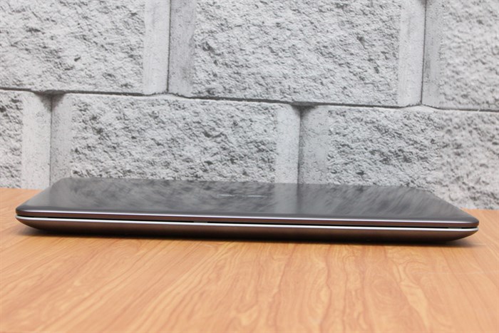 Laptop Asus TP501UA i5 6200U/4GB/500GB/Win10 Màu Bạc