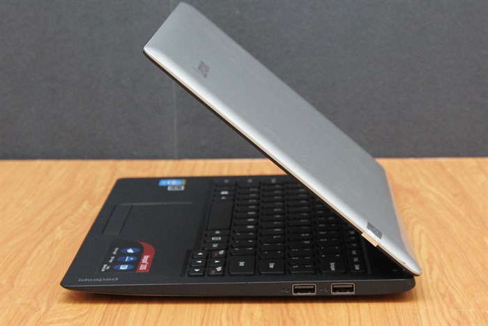 Laptop Lenovo IdeaPad 100S 11IBY Z3735/2GB/32GB/Win10 Màu Bạc
