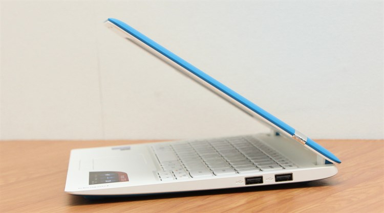 Laptop Lenovo IdeaPad 100S 11IBY Z3735/2GB/32GB/Win10 Màu Xanh Dương