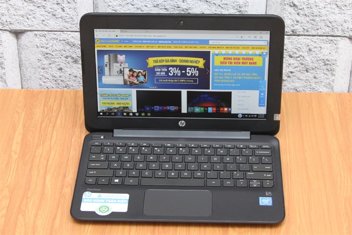 Laptop HP Pavilion 11 S001TU N3050/2GB/500GB/Win10 Màu Đen