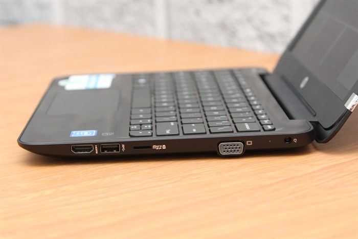 Laptop HP Pavilion 11 S001TU N3050/2GB/500GB/Win10 Màu Đen