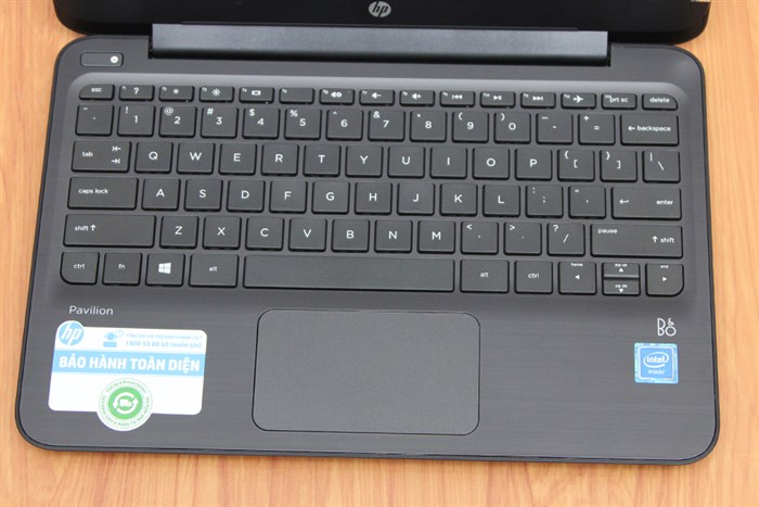 Laptop HP Pavilion 11 S001TU N3050/2GB/500GB/Win10 Màu Đen