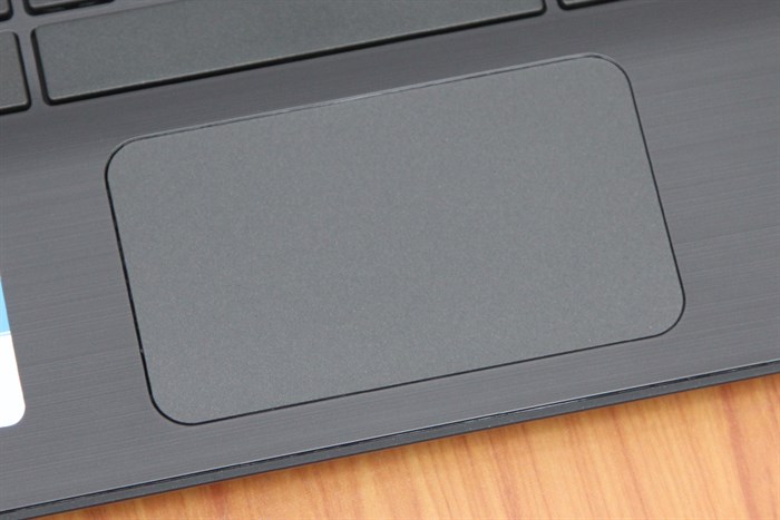 Laptop HP Pavilion 11 S001TU N3050/2GB/500GB/Win10 Màu Đen