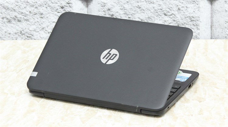 Laptop HP Pavilion 11 S001TU N3050/2GB/500GB/Win10 Màu Đen