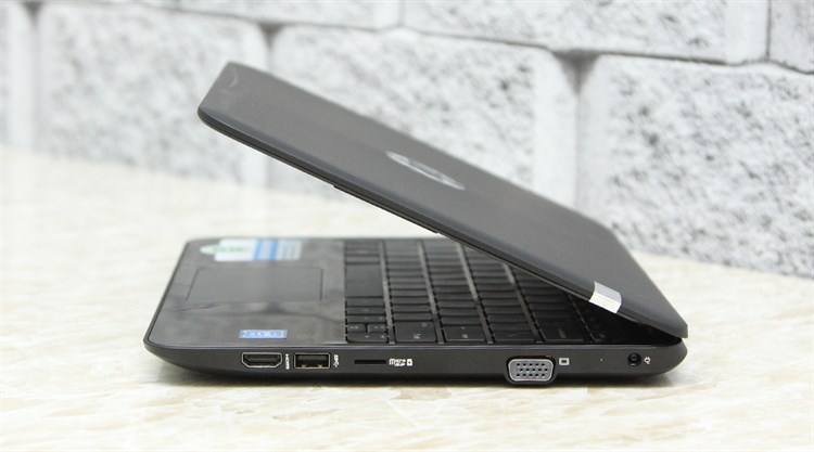 Laptop HP Pavilion 11 S001TU N3050/2GB/500GB/Win10 Màu Đen