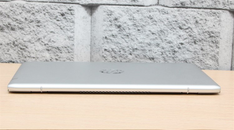 Laptop HP Envy 13 d049TU i5 6200U/4GB/256GB/Win10