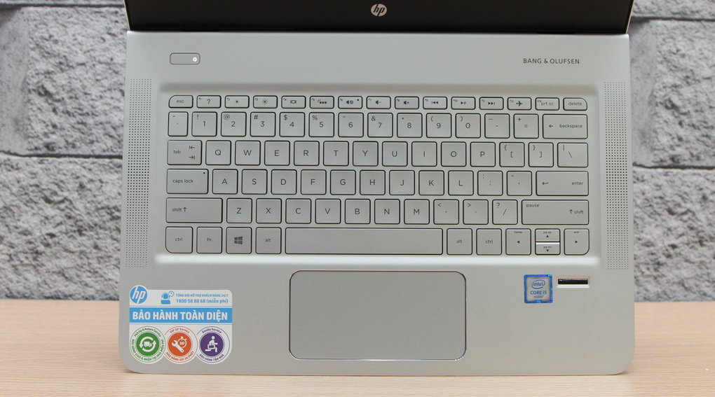 Laptop HP Envy 13 d049TU i5 6200U/4GB/256GB/Win10 Màu Bạc