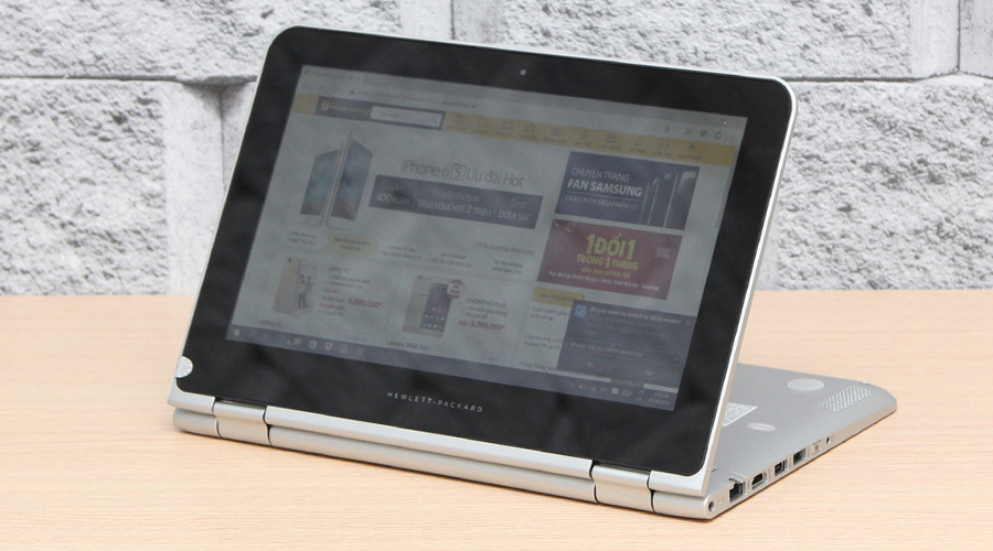 <p>M&agrave;n h&igrave;nh cảm ứng lật xoay 360 độ tiện lợi đ&aacute;p ứng nhiều nhu cầu sử dụng.</p>