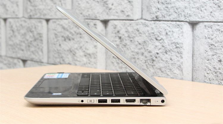 Laptop HP Pavilion x360 k118TU M3 6Y30/4GB/500GB/Win10 Màu Bạc