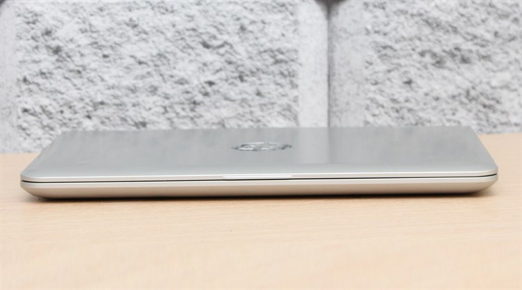 Laptop HP Pavilion x360 k118TU M3 6Y30/4GB/500GB/Win10 Màu Bạc