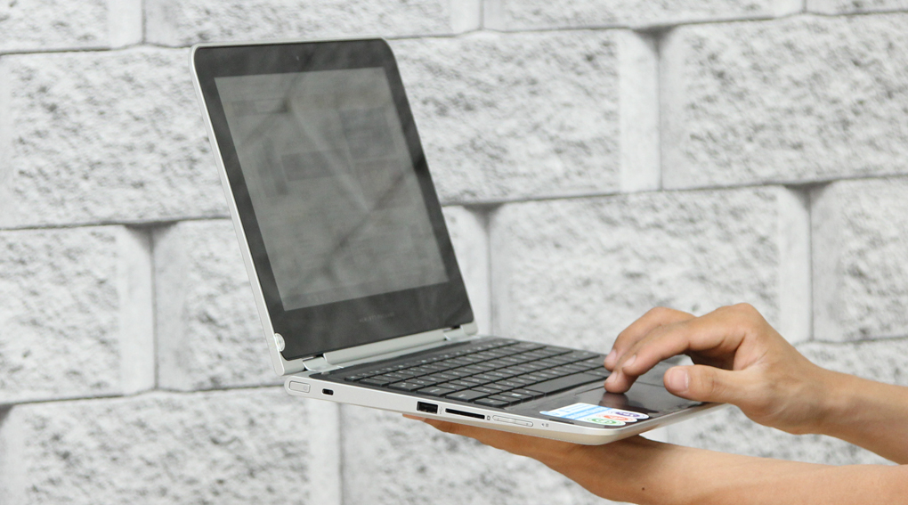 Laptop HP Pavilion x360 k118TU M3 6Y30/4GB/500GB/Win10 Màu Bạc