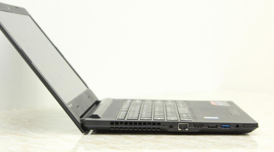 <p>Lenovo IdeaPad 100 14IBD&nbsp;được trang bị đầy đủ c&aacute;c cổng kết nối cơ bản gi&uacute;p kết nối thiết bị ngoại vi dễ d&agrave;ng.</p>