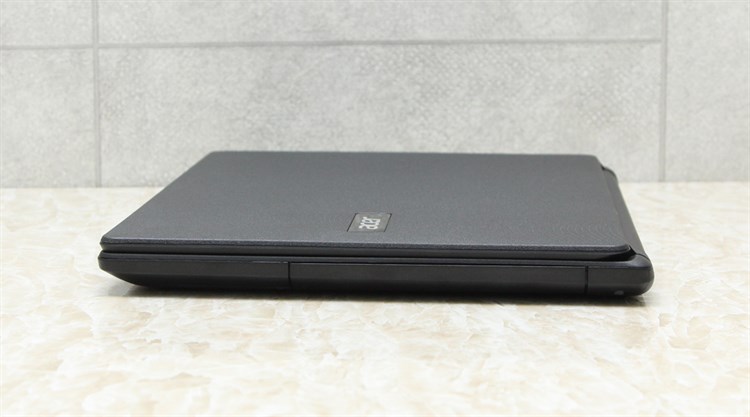 Laptop Acer ES1 431 N3710/4GB/500GB/Win10 Màu Đen