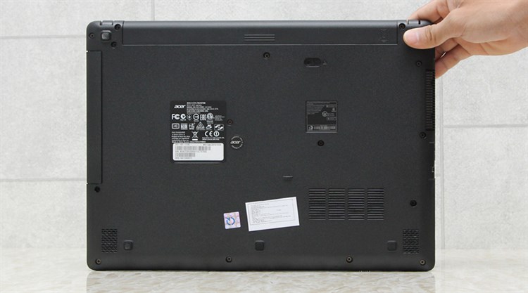 Laptop Acer ES1 431 N3710/4GB/500GB/Win10 Màu Đen