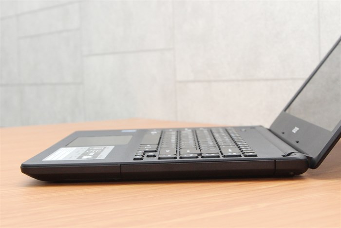 Laptop Acer ES1 431 N3060/4GB/500GB/Win10 Màu Đen