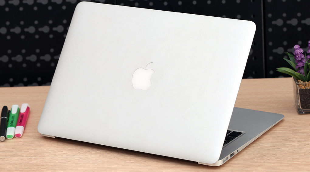 Laptop Apple Macbook Air MMGF2ZP/A i5 1.6GHz/8GB/128GB (2015) Màu Bạc