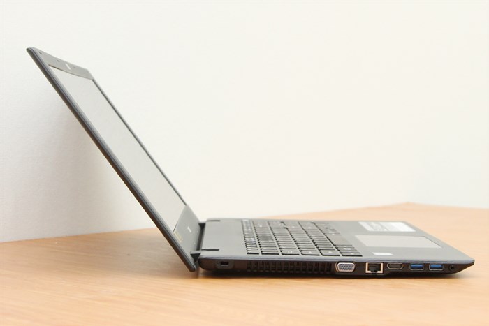 Laptop Acer Aspire E5 573 i3 5005U/4GB/500GB/Win 10 Màu Xám