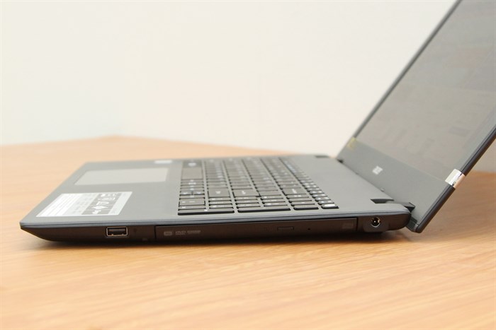 Laptop Acer Aspire E5 573 i3 5005U/4GB/500GB/Win 10 Màu Xám