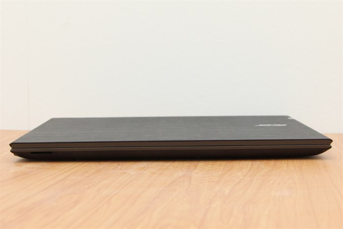 Laptop Acer Aspire E5 573 i3 5005U/4GB/500GB/Win 10 Màu Xám