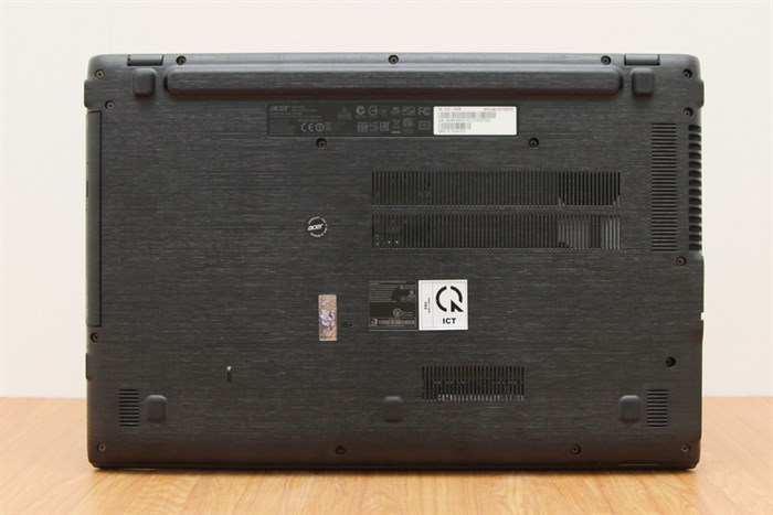 Laptop Acer Aspire E5 573 i3 5005U/4GB/500GB/Win 10 Màu Xám