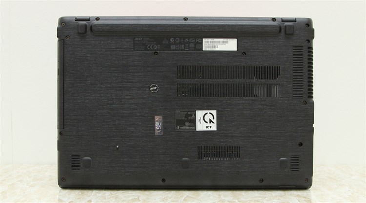 Laptop Acer Aspire E5 573 i3 5005U/4GB/500GB/Win 10 Màu Xám